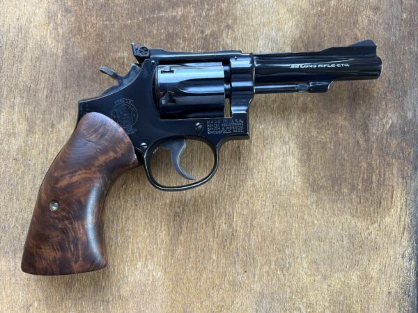 Smith & Wesson 18-4