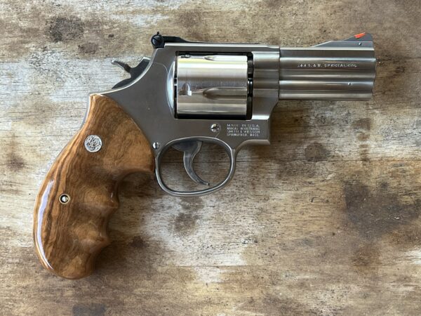 Smith & Wesson 696-1 44 special