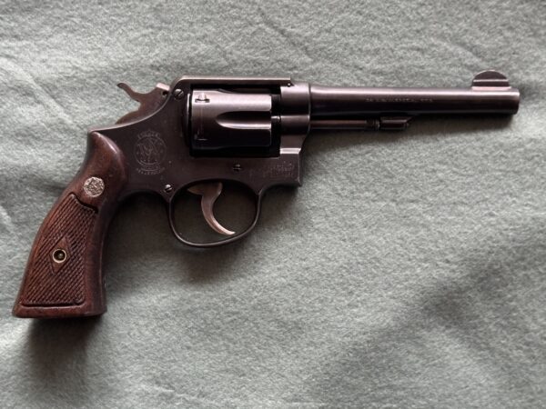 Smith & Wesson post war pre model 10 Military & Police $549