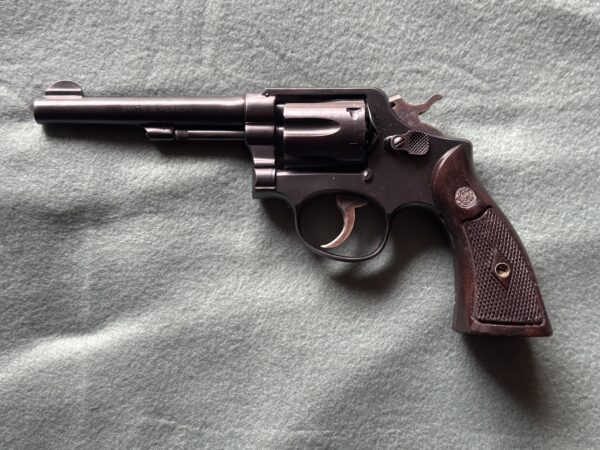 Smith & Wesson post war pre model 10 Military & Police $549 - Image 5