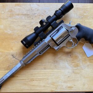 Smith & Wesson Performance Center 460 S&W Media writer gun $1750